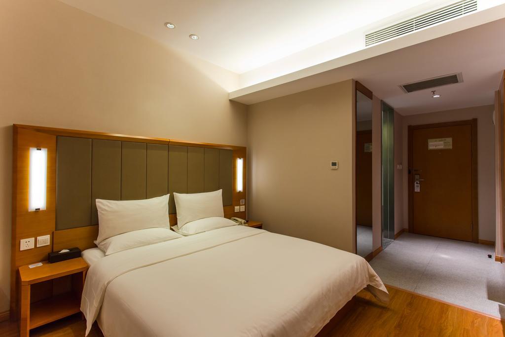 Ji Hotel Wuhan Guanggu Plaza Oda fotoğraf
