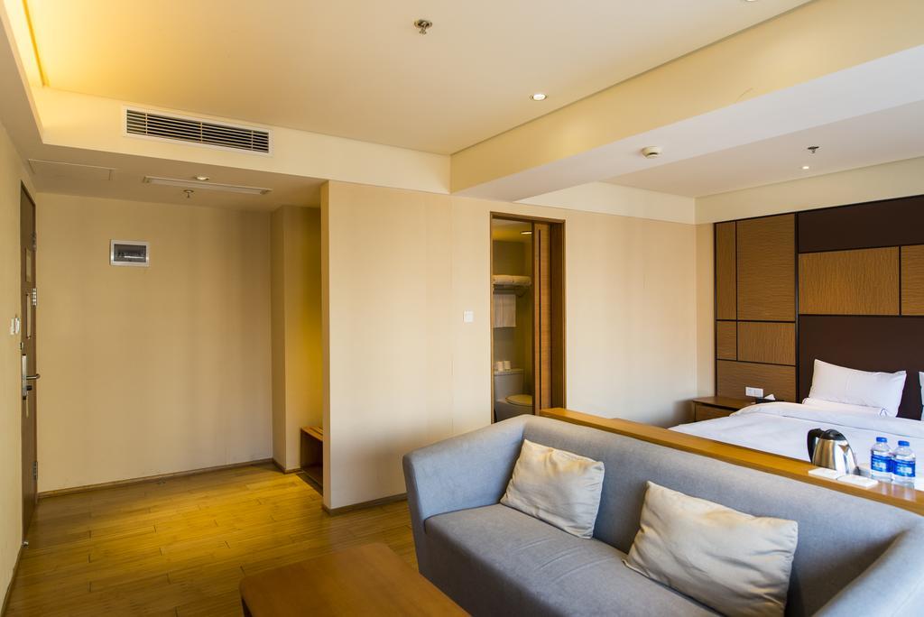 Ji Hotel Wuhan Guanggu Plaza Dış mekan fotoğraf